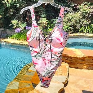 NWT NEW Victoria Secret Pink Tropical One Piece Swimsuit, Size M